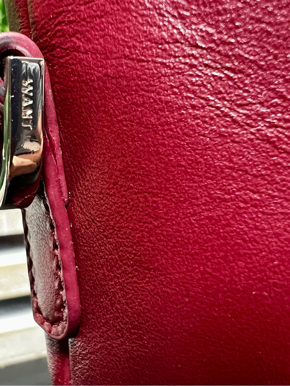 WANT Les ESSENTIELS Petite Dark Cherry Ohare Tote Bag - Picture 5 of 9